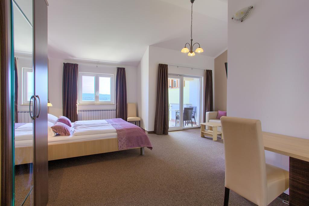 Hotel Villa Margaret Malinska Luaran gambar