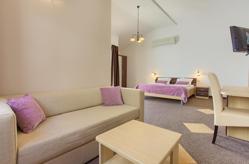 Hotel Villa Margaret Malinska Luaran gambar